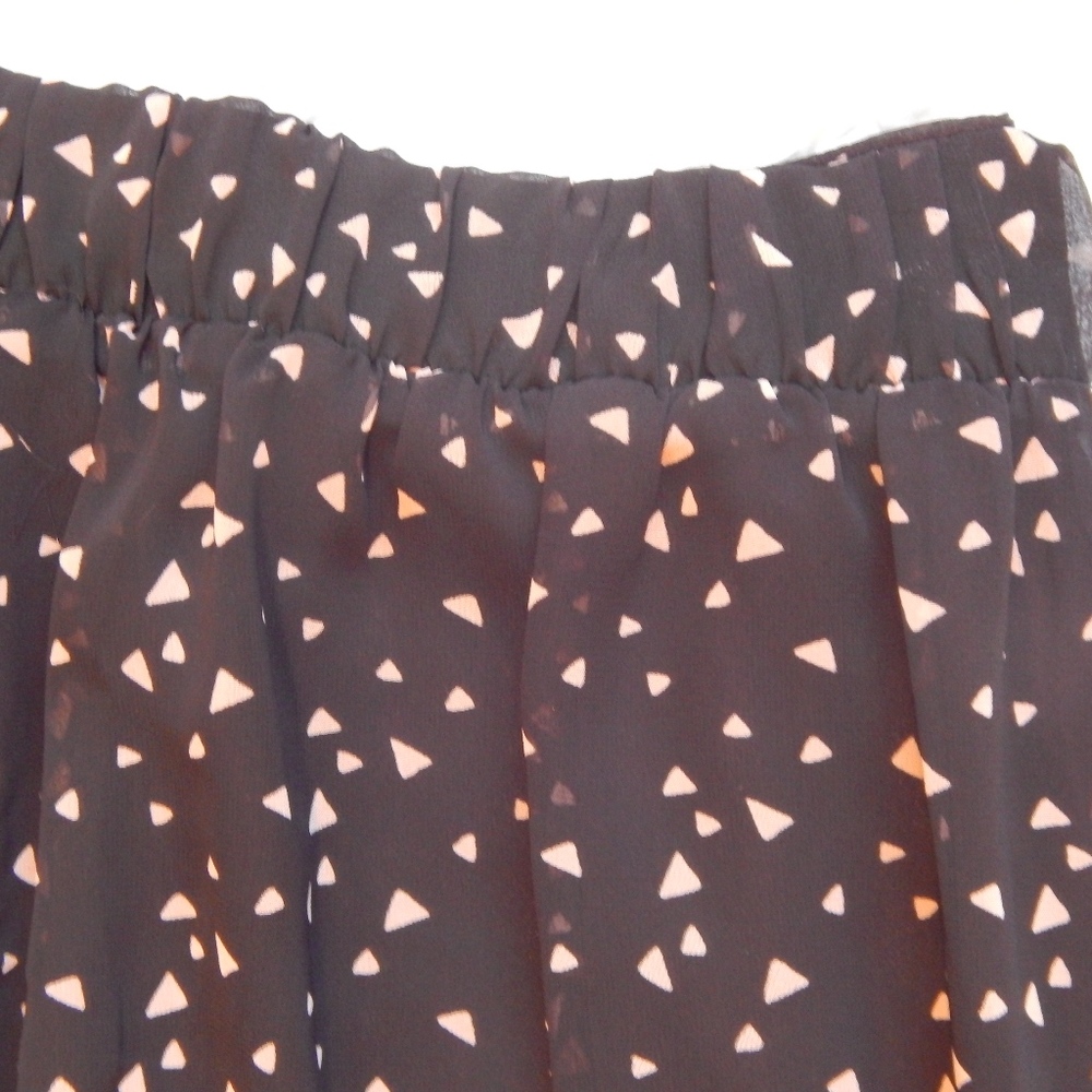 Triangle Pattern Skirt - Picture 5 of 5
